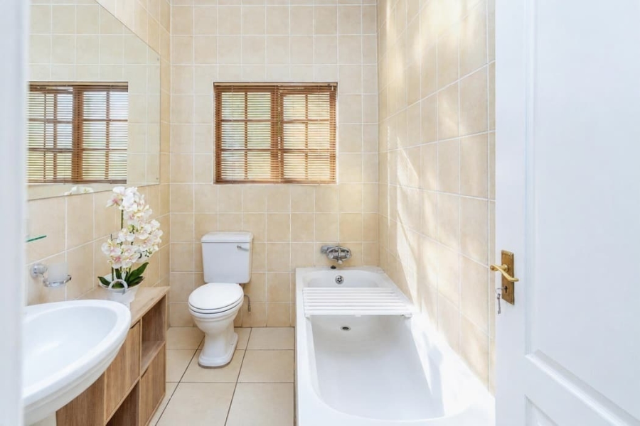 4 Bedroom Property for Sale in Safari Gardens North West